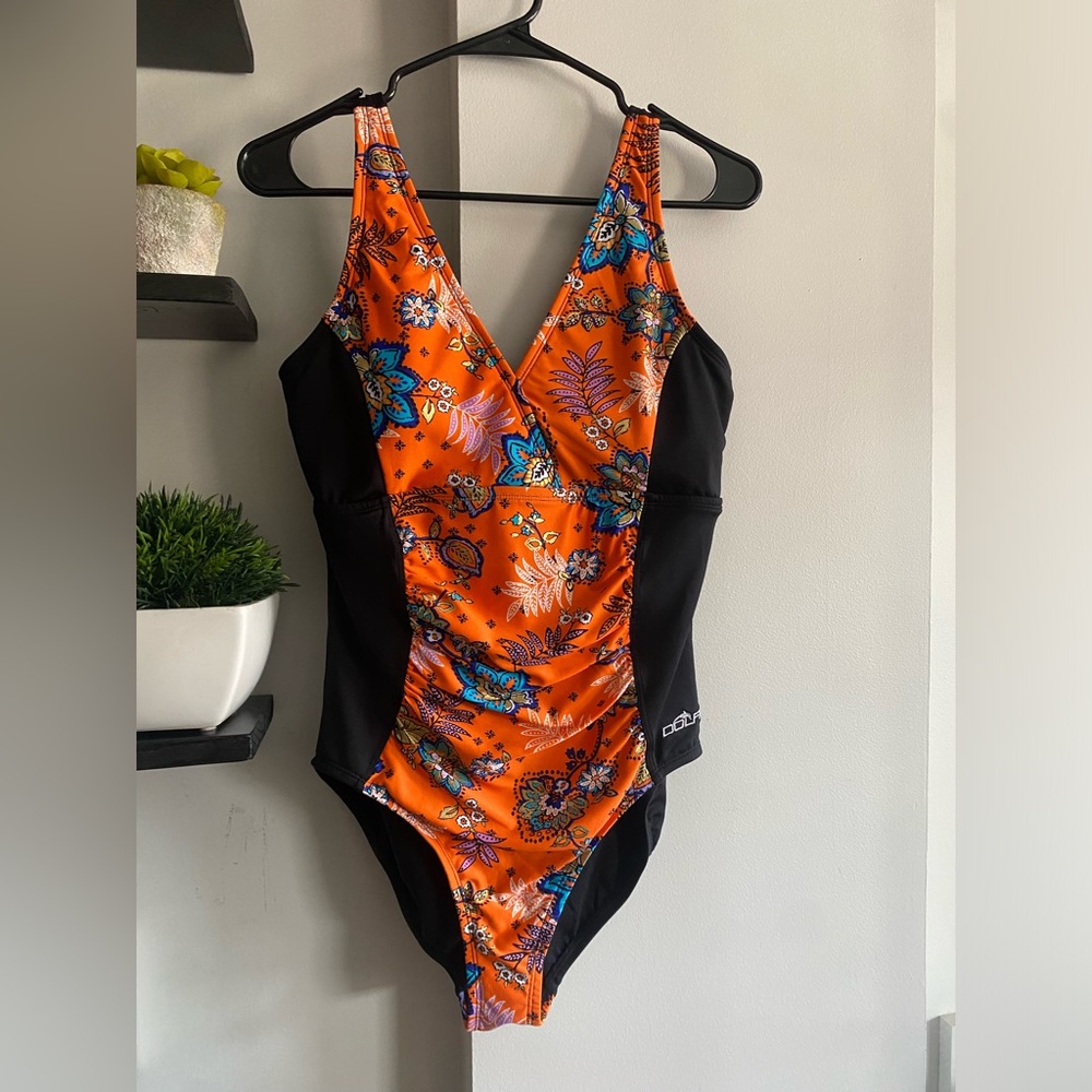 Dolfin swimsuit 14 (C5526)